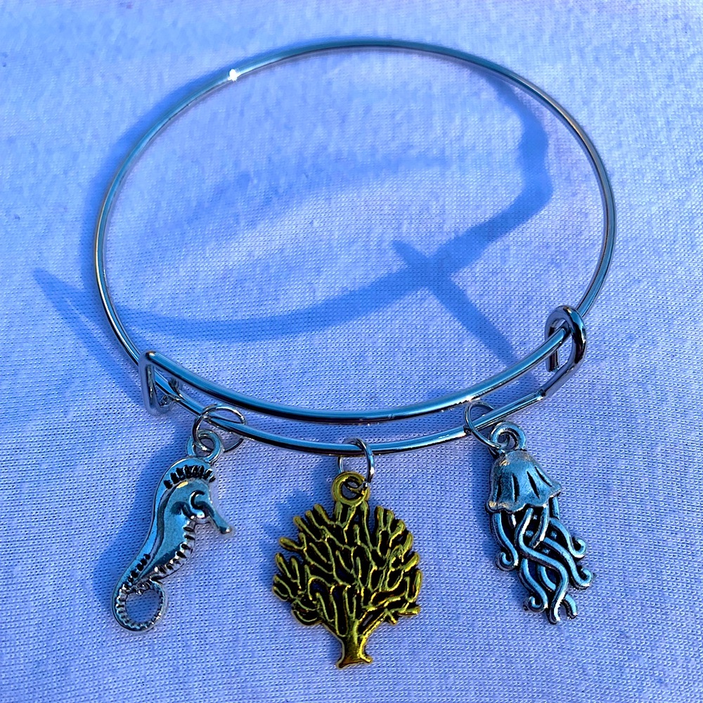 Brand New! Handmade! Adjustable Charm Bangle Bracelet!